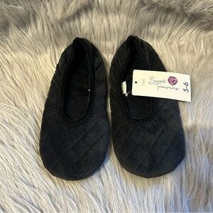 Secret‎ Treasures Lightweight Thin Slippers Women’s Size 5-6 Black Shoes